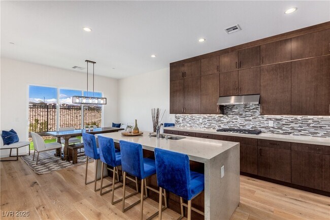 2731 Canvas Sky St in Henderson, NV - Building Photo - Building Photo