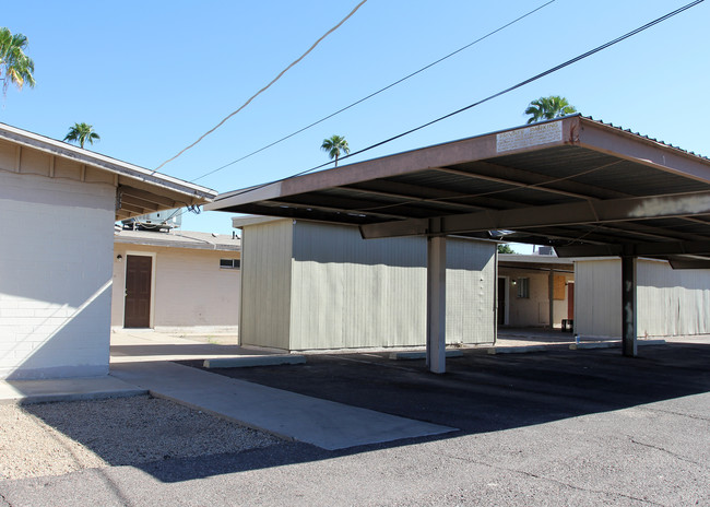 Rca Apartments in Glendale, AZ - Building Photo - Building Photo