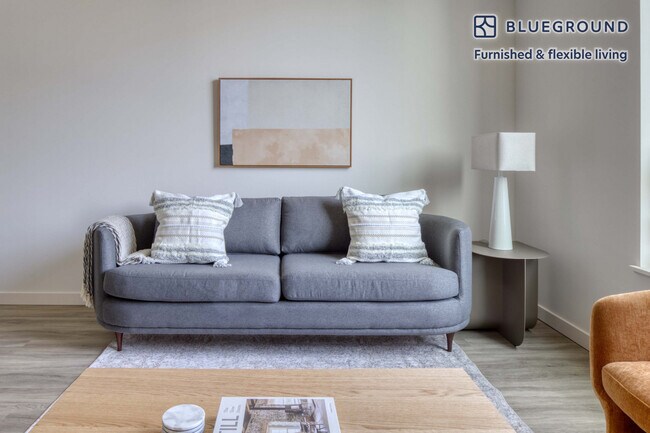 210 8th Ave N in Seattle, WA - Building Photo - Building Photo