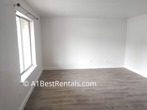 1910 Ponderosa Dr in Oakdale, CA - Building Photo - Building Photo