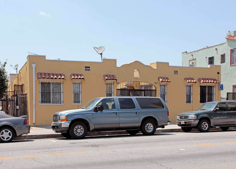 7001 Seville Ave in Huntington Park, CA - Foto de edificio