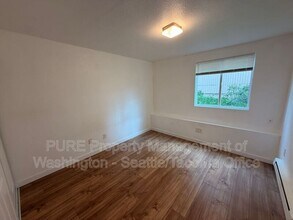 1706 E 56th St in Tacoma, WA - Building Photo - Building Photo