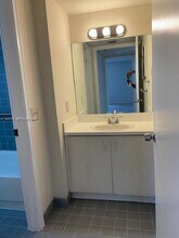 9688 Fontainebleau Blvd in Miami, FL - Building Photo - Building Photo