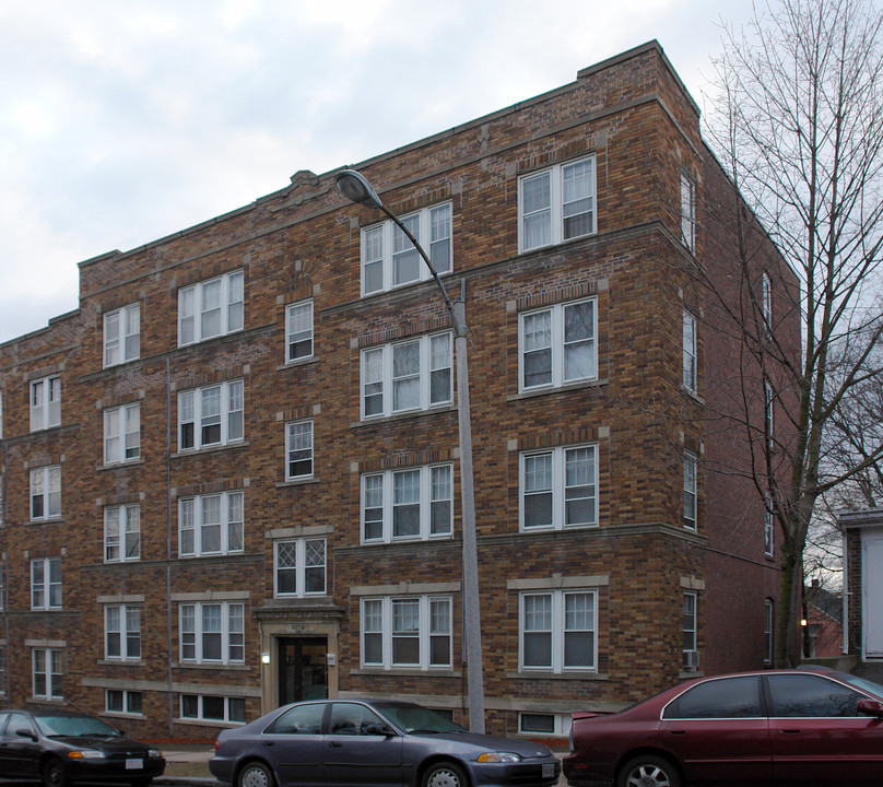 156 Linden St in Holyoke, MA - Foto de edificio