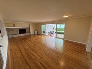 1491 Vista Del Mar Dr in Ventura, CA - Building Photo - Building Photo