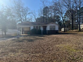 8020 Hwy 43 in Northport, AL - Building Photo