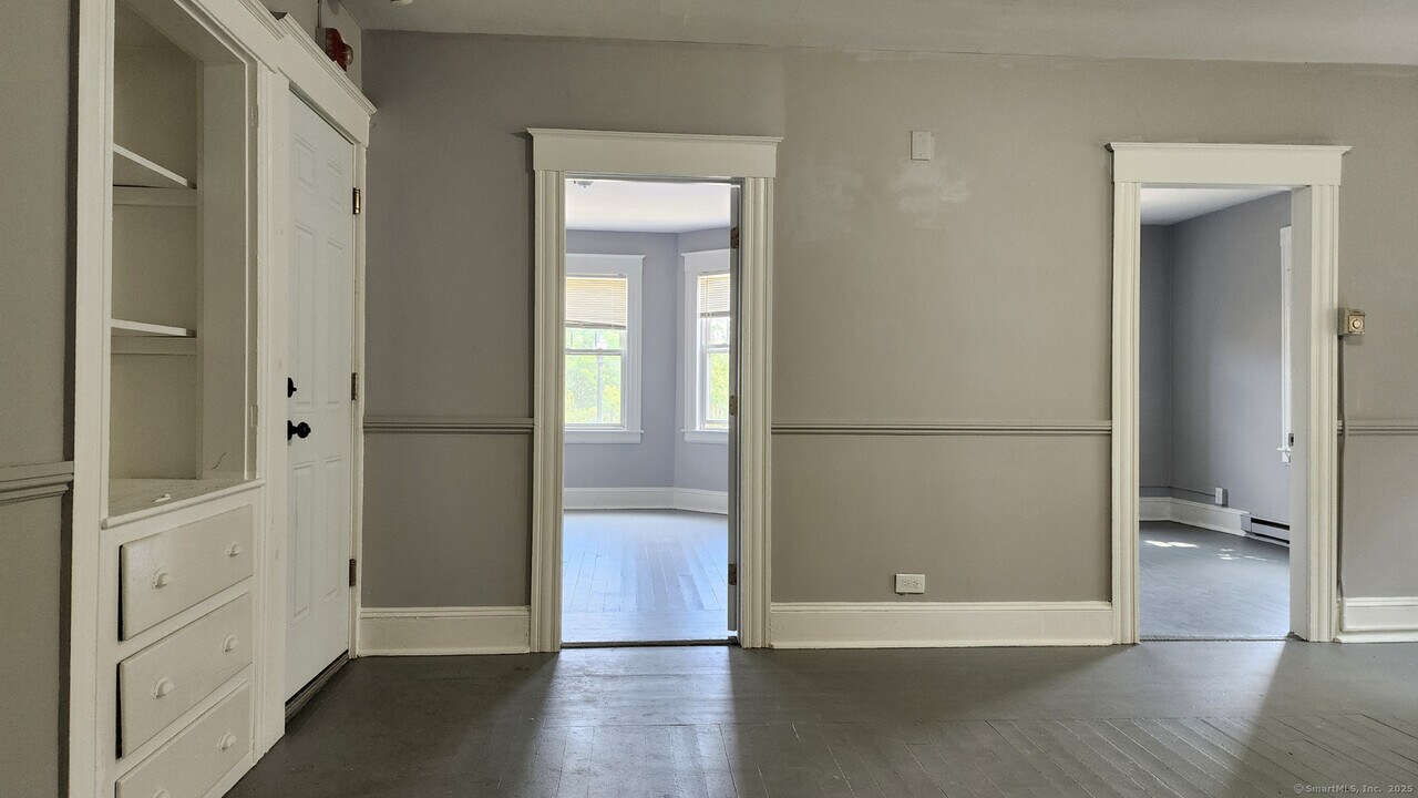 184 Washington St in New Britain, CT - Building Photo