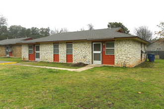 Manchaca II in Austin, TX - Foto de edificio - Building Photo