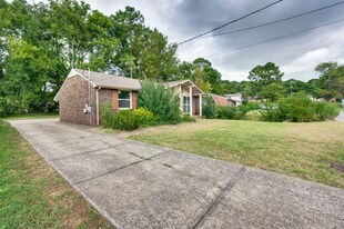 5409 Country Dr in Nashville, TN - Building Photo