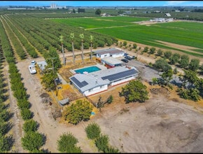 7731 E Keyes Rd in Hughson, CA - Foto de edificio - Building Photo