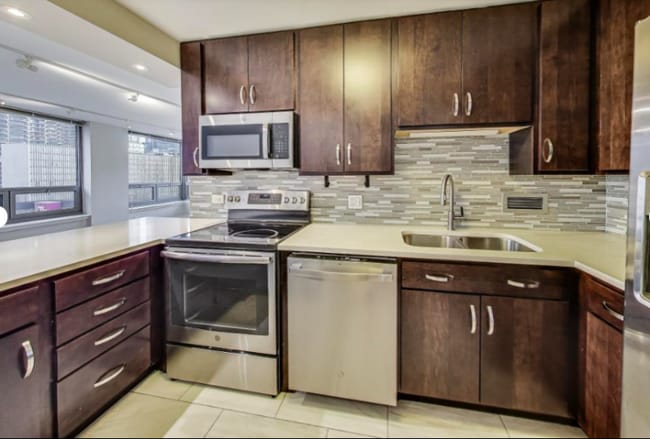 440 N Wabash Ave in Chicago, IL - Building Photo - Building Photo