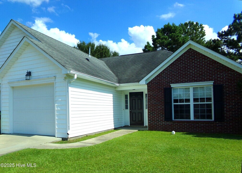 421 Nordhoff St in New Bern, NC - Building Photo