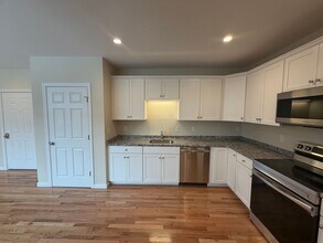 85 Lowell St in Peabody, MA - Building Photo - Building Photo