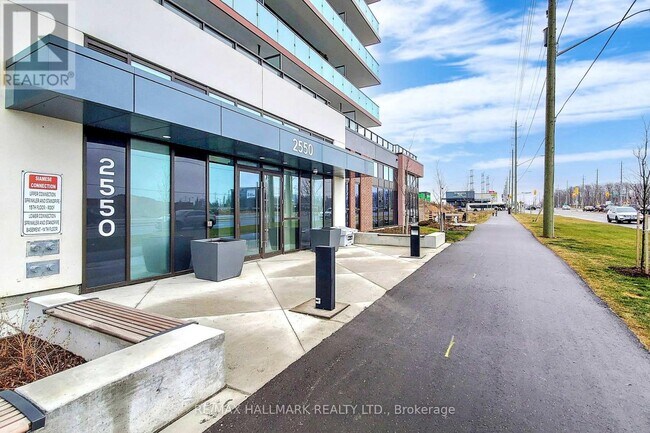 2550-2550 Simcoe St N in Oshawa, ON - Building Photo - Building Photo