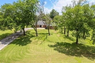 57 Serenada Ln in Shawnee, OK - Building Photo - Building Photo