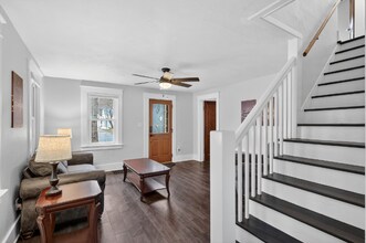 430 N Linden St in Marshall, MI - Foto de edificio - Building Photo