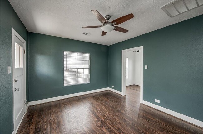 4204 Lovejoy St in Houston, TX - Building Photo - Building Photo