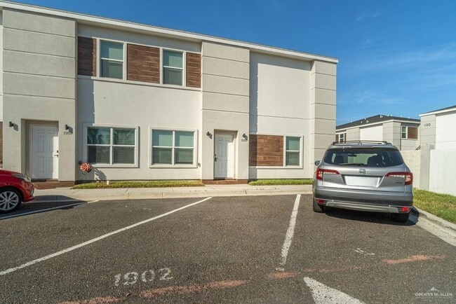 13 Yuma Ave in McAllen, TX - Building Photo - Building Photo