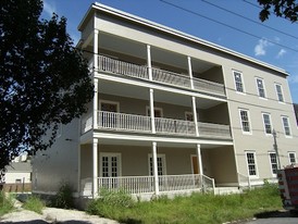 1633 First St Apartments