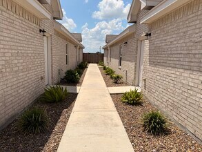 5905 Nightingale, Unit 1 in Mission, TX - Building Photo - Building Photo