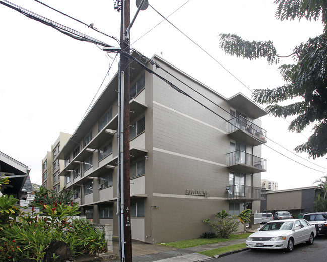 Punahou Clark in Honolulu, HI - Building Photo - Building Photo