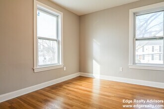 16 Bostonia Ave, Unit 2 in Brighton, MA - Building Photo - Building Photo