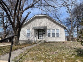 1300 Aggie Rd in Jonesboro, AR - Building Photo