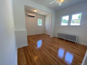 9 Nassau Rd in Glen Cove, NY - Building Photo - Building Photo