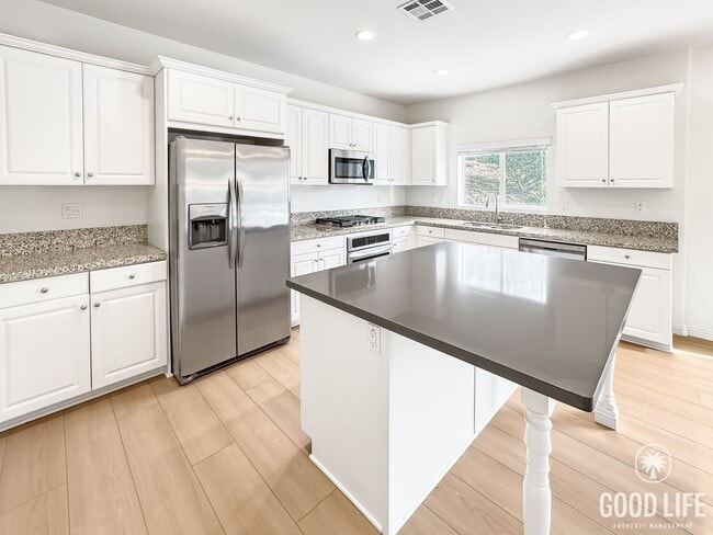 20455 Canaan Cir in Riverside, CA - Building Photo - Building Photo