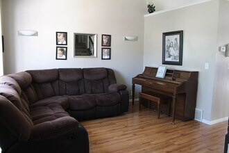 3061 N 1300 E in Layton, UT - Building Photo - Building Photo