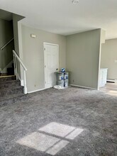 1921 E 33rd St in Des Moines, IA - Foto de edificio - Building Photo