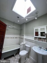 2732 Maryland Ave in Baltimore, MD - Foto de edificio - Building Photo