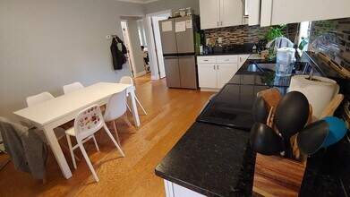 140 Dudley St in Cambridge, MA - Building Photo - Building Photo