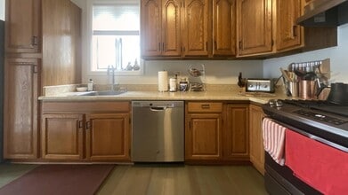 192 Green St, Unit 2 in Cambridge, MA - Building Photo - Building Photo