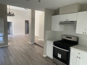 7519 San Benito Dr in Houston, TX - Building Photo - Building Photo