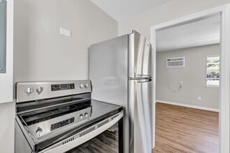 The Bunkers at Oak Ridge in Oak Ridge, TN - Building Photo - Building Photo