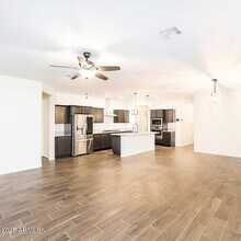 17296 W Molly Ln in Surprise, AZ - Building Photo - Building Photo