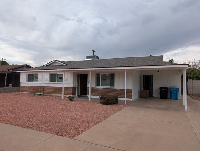 property at 3633 W Pierson St