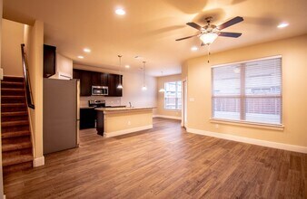 347 Madison Oaks Ave in Georgetown, TX - Building Photo - Building Photo