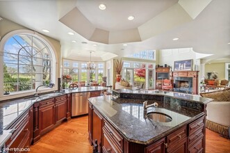 2846 Independence Ave in Glenview, IL - Building Photo - Building Photo