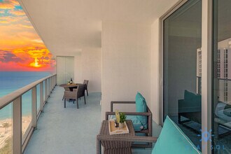 4111 S Ocean Dr in Hollywood, FL - Building Photo - Building Photo