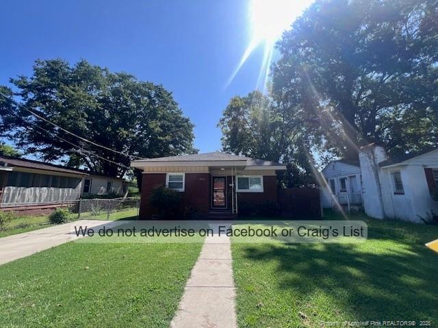 824 E Orange St in Fayetteville, NC - Building Photo