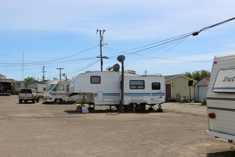 536 E Oak St in Fort Bragg, CA - Building Photo - Building Photo