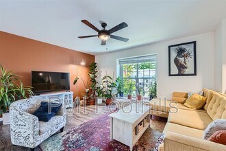 11516 W 102nd Pl in Westminster, CO - Foto de edificio - Building Photo