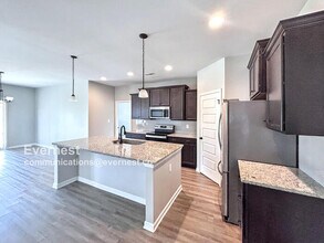 118 Holly Fern Dr. in Harvest, AL - Foto de edificio - Building Photo
