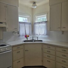 2120 Laurel St in Shelton, WA - Building Photo - Building Photo