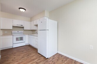 8 Wallingford Dr in Platte City, MO - Building Photo - Building Photo