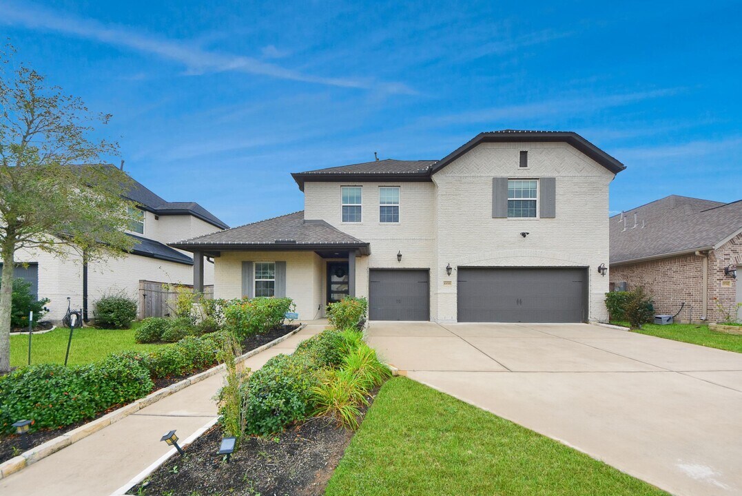 10018 Knollwood Ln in Missouri City, TX - Building Photo