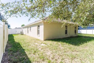 752 Westview Dr in Minneola, FL - Foto de edificio - Building Photo