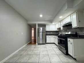 76 Sherman Ave in New Haven, CT - Building Photo - Building Photo